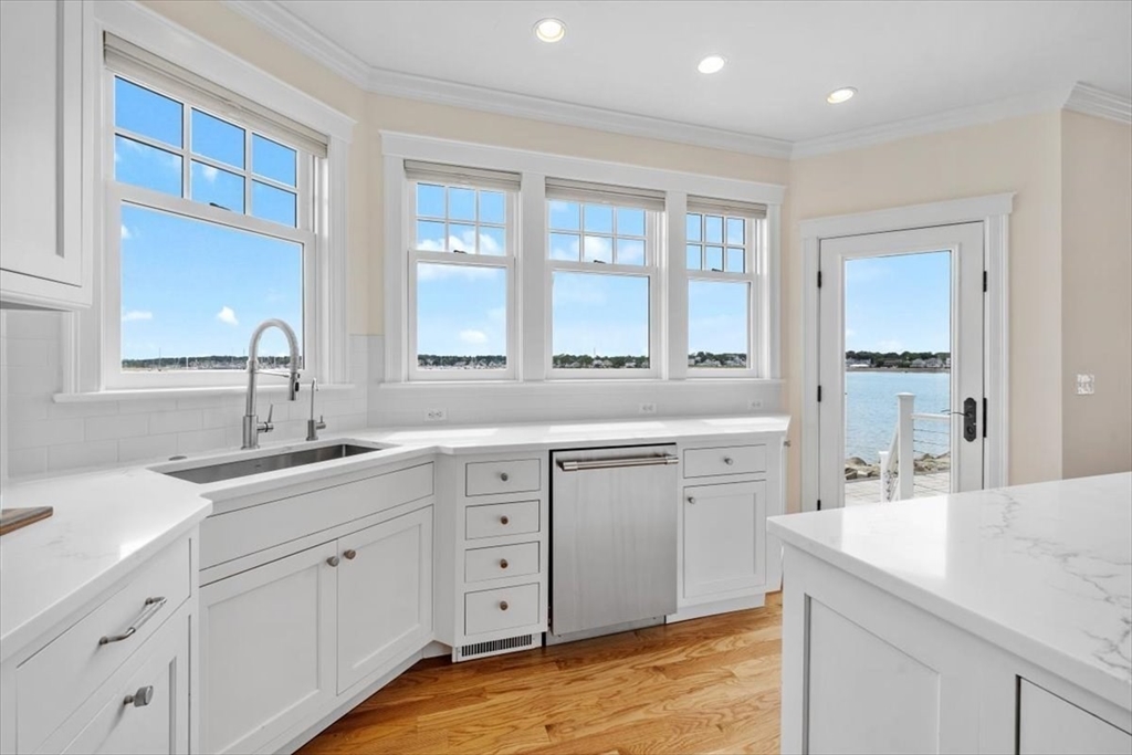86 Lighthouse Rd