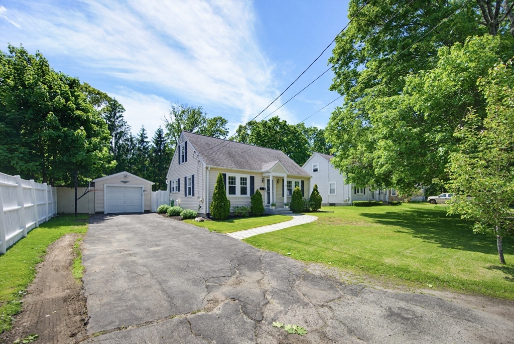 19 Holliston Street