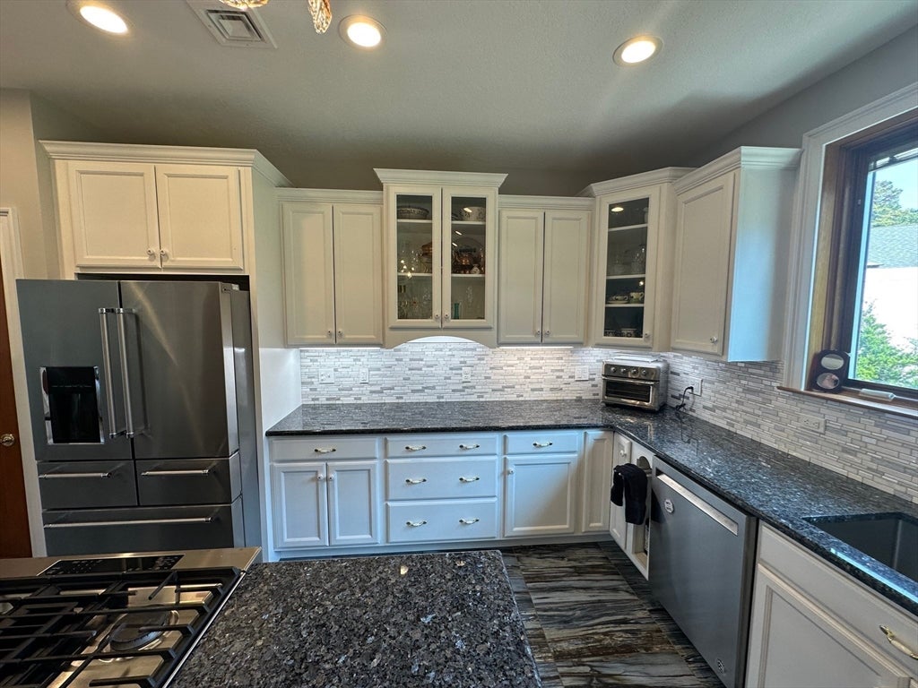 139 Blanchard St, Chicopee, MA, 139 Blanchard St, Chicopee, MA Photo #10