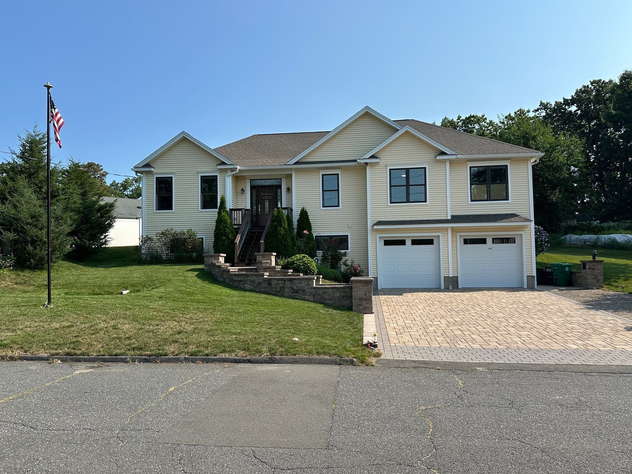 139 Blanchard St, Chicopee, MA, 139 Blanchard St, Chicopee, MA Photo #2