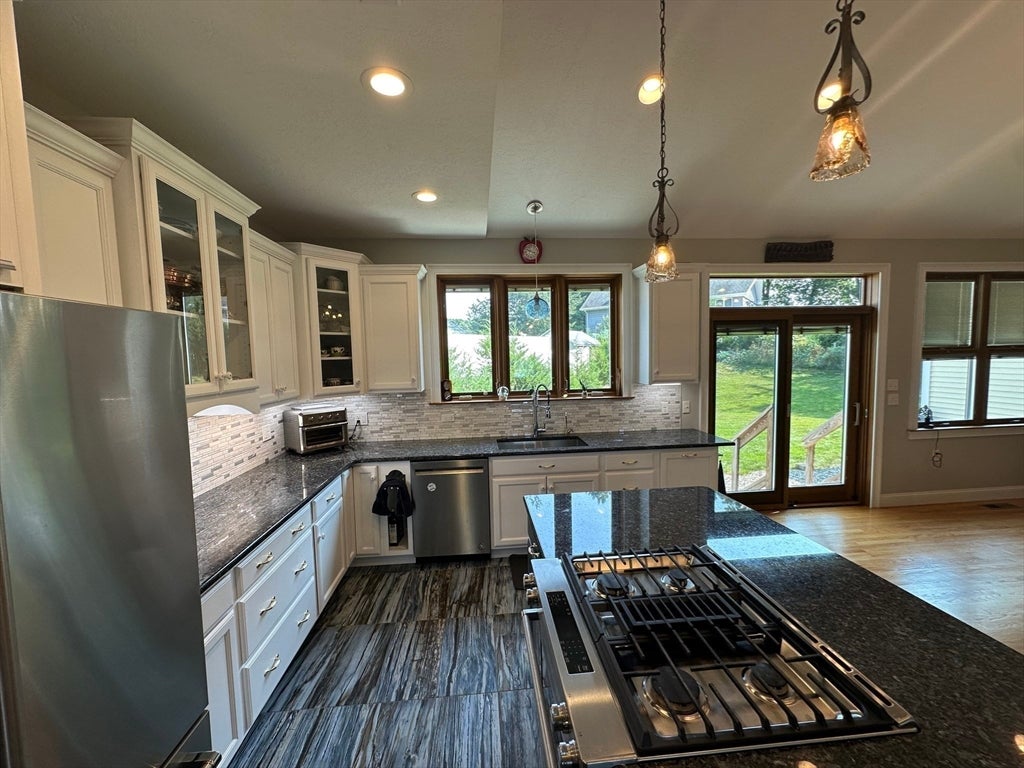 139 Blanchard St, Chicopee, MA, 139 Blanchard St, Chicopee, MA Photo #12