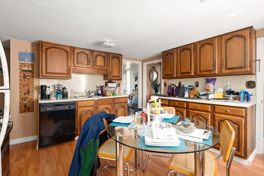 4 Wiley Pl, Wakefield, MA Photo #4