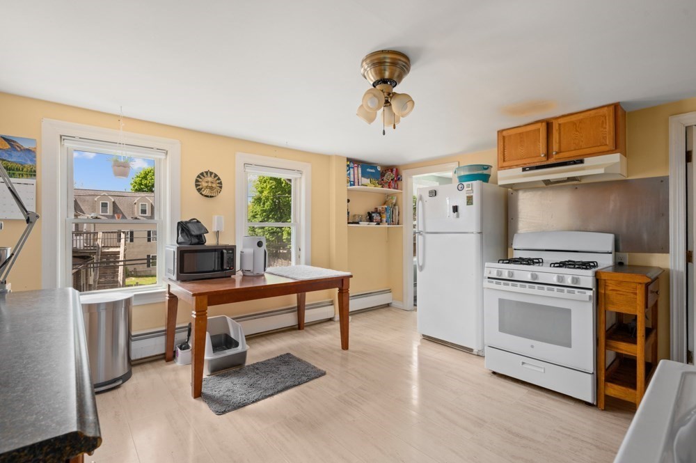 4 Wiley Pl, Wakefield, MA Photo #17