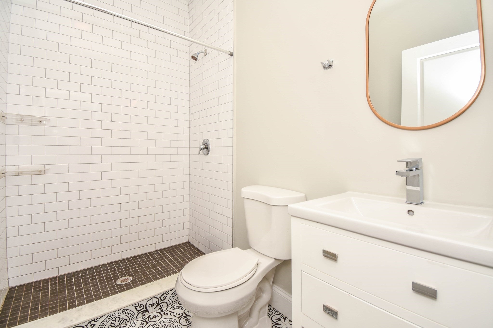 1114 Saratoga St #2, Boston, MA Photo #16