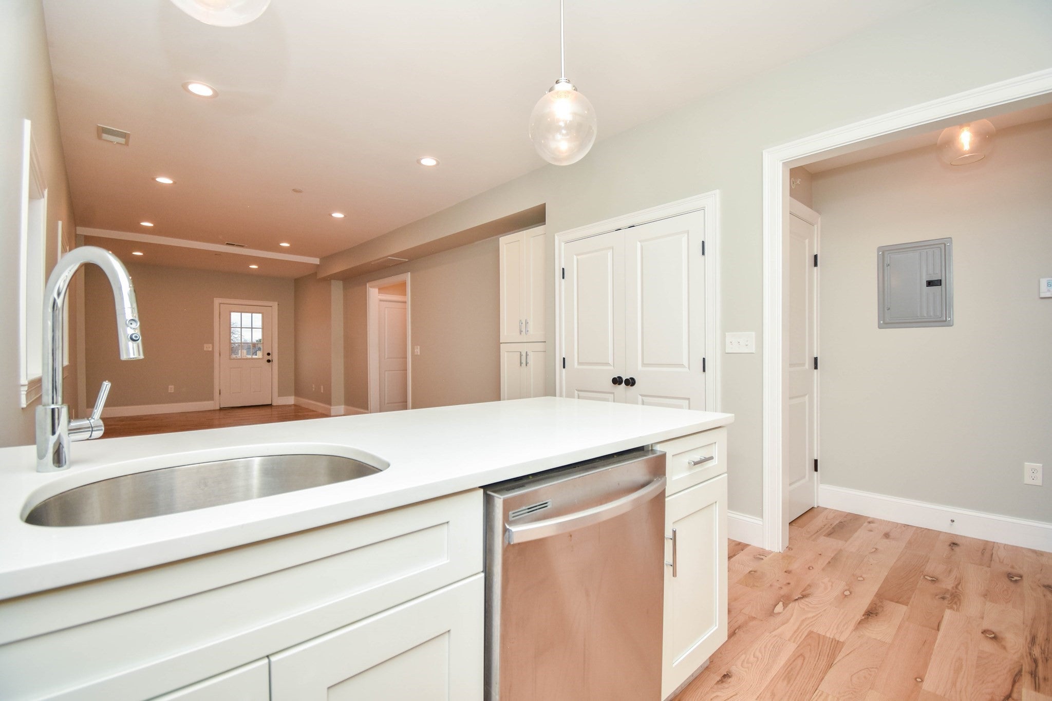 1114 Saratoga St #2, Boston, MA Photo #6