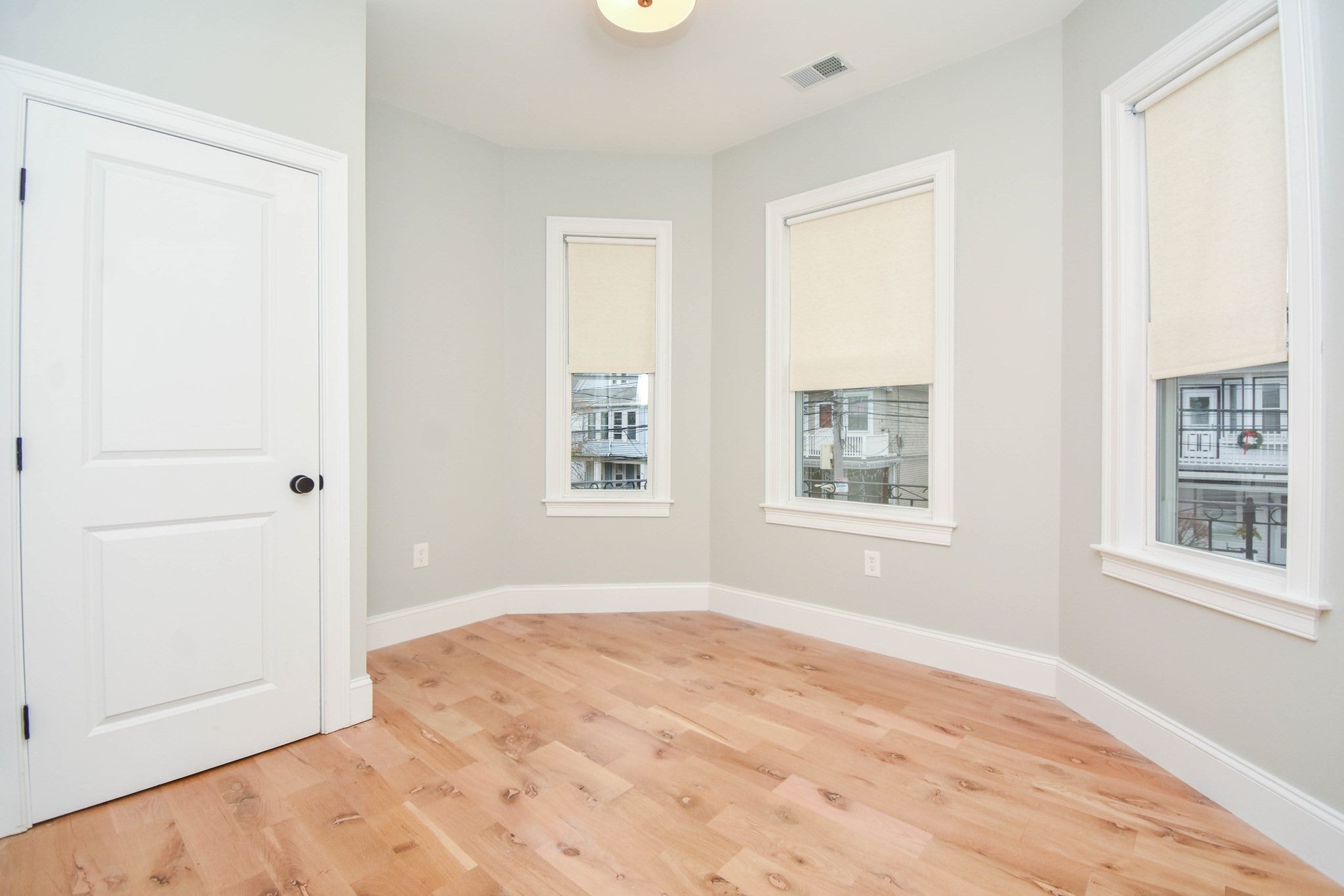 1114 Saratoga St #2, Boston, MA Photo #7