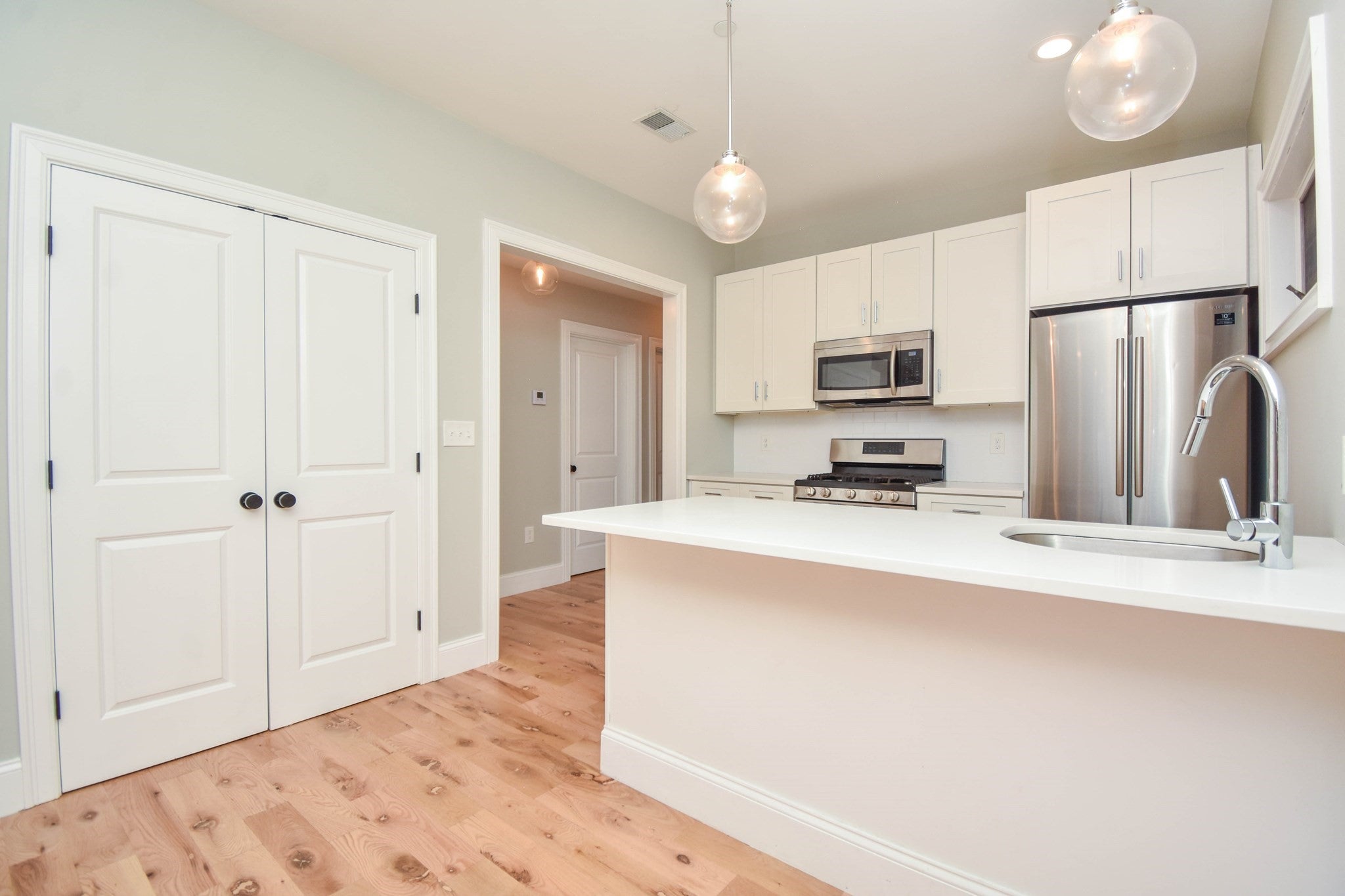 1114 Saratoga St #2, Boston, MA Photo #5