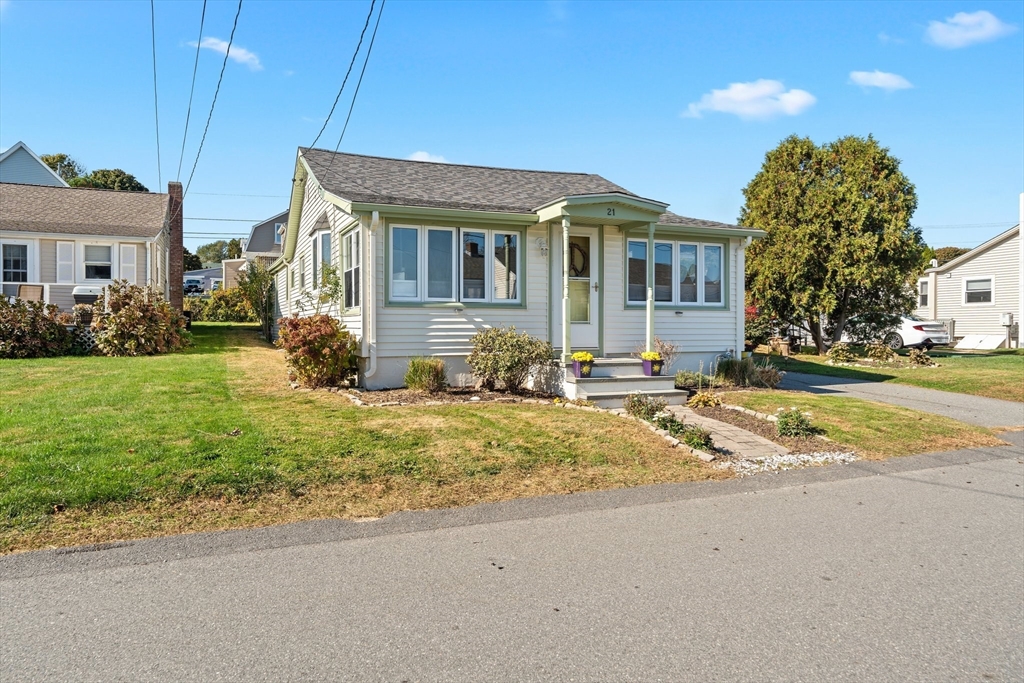 21 Aquidneck Ave