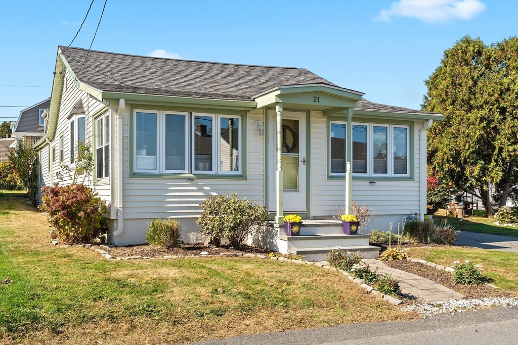 21 Aquidneck Ave