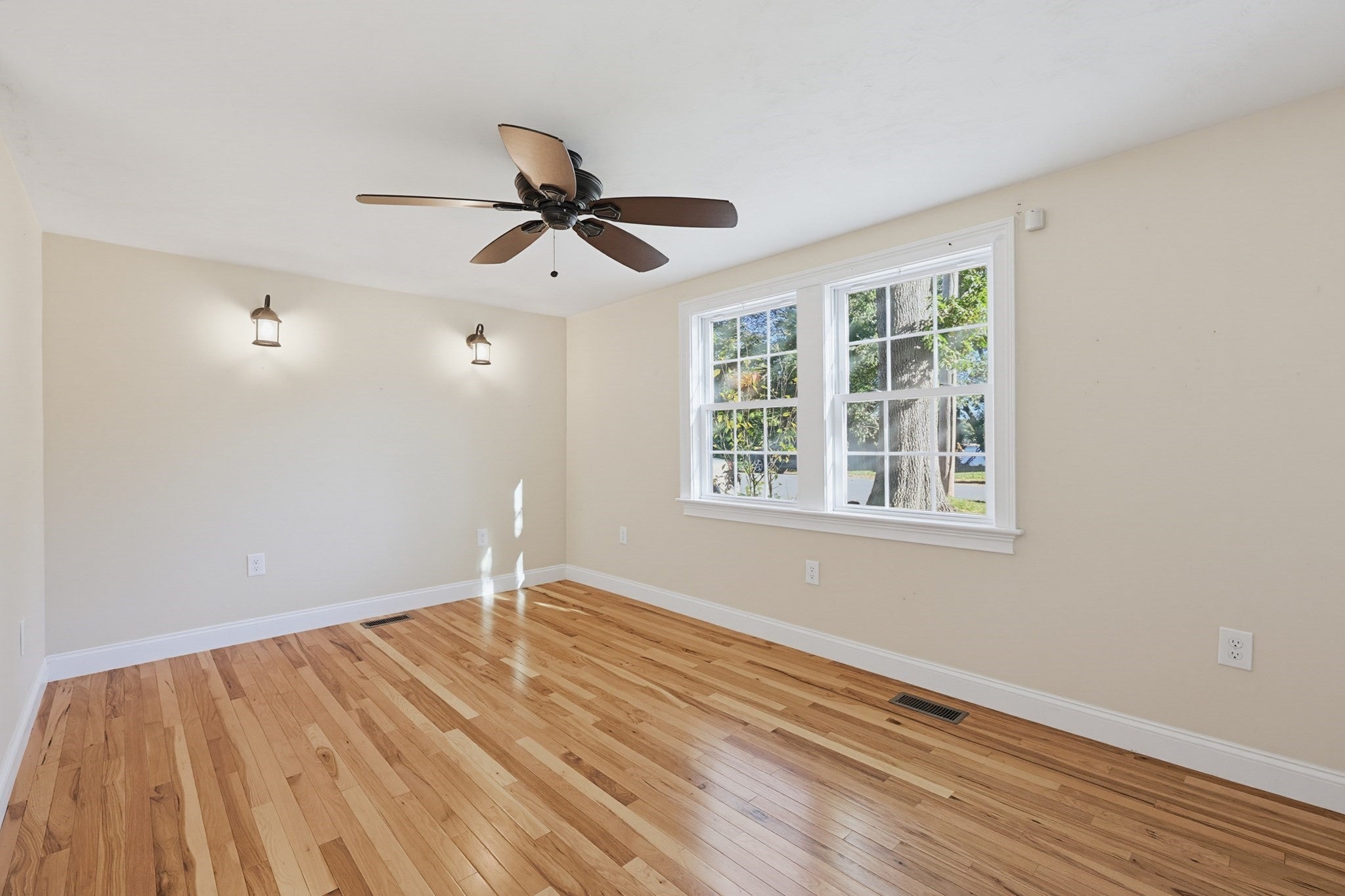116 Lakeshore Dr, Blackstone, MA Photo #13
