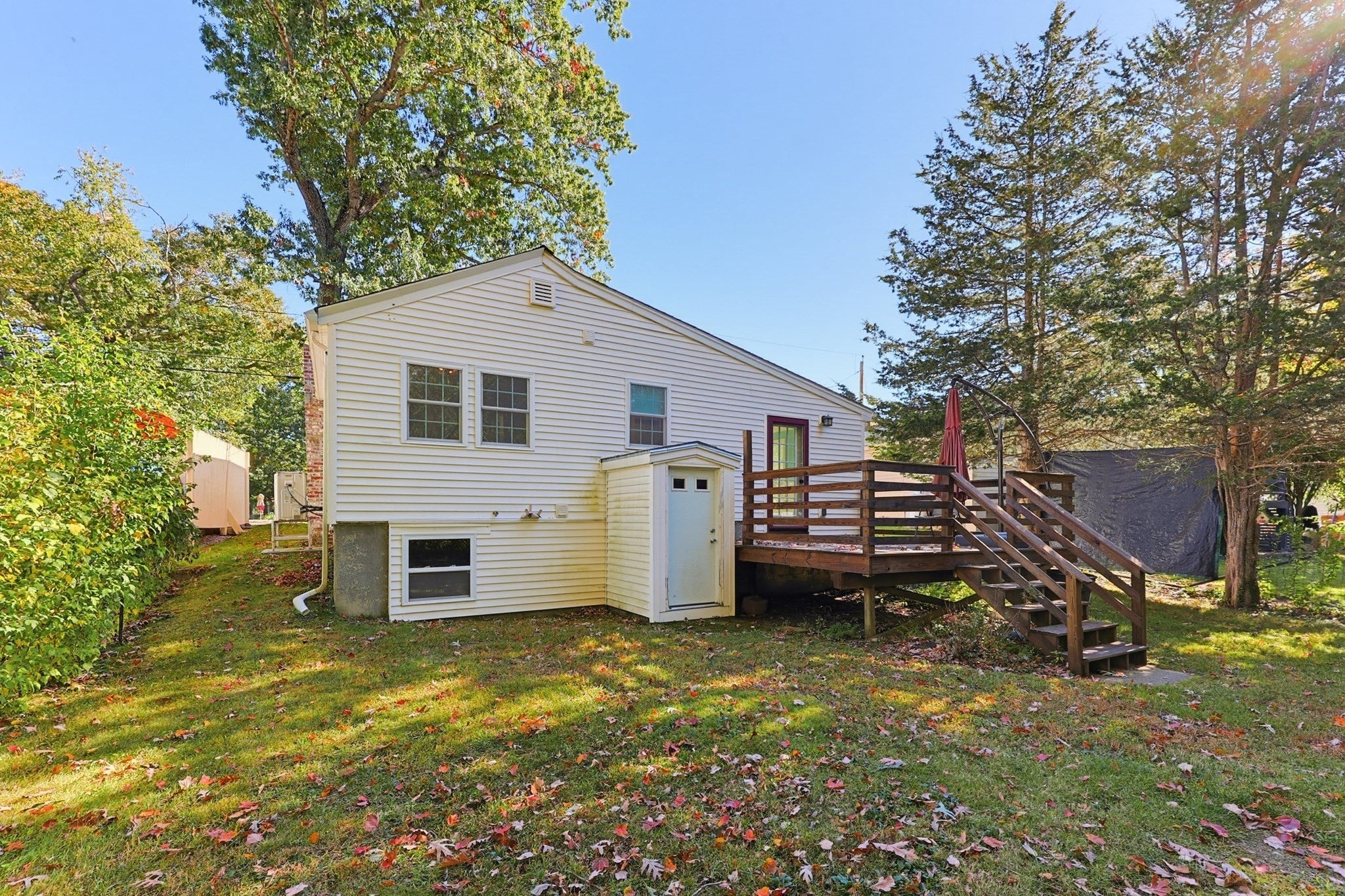 116 Lakeshore Dr, Blackstone, MA Photo #26