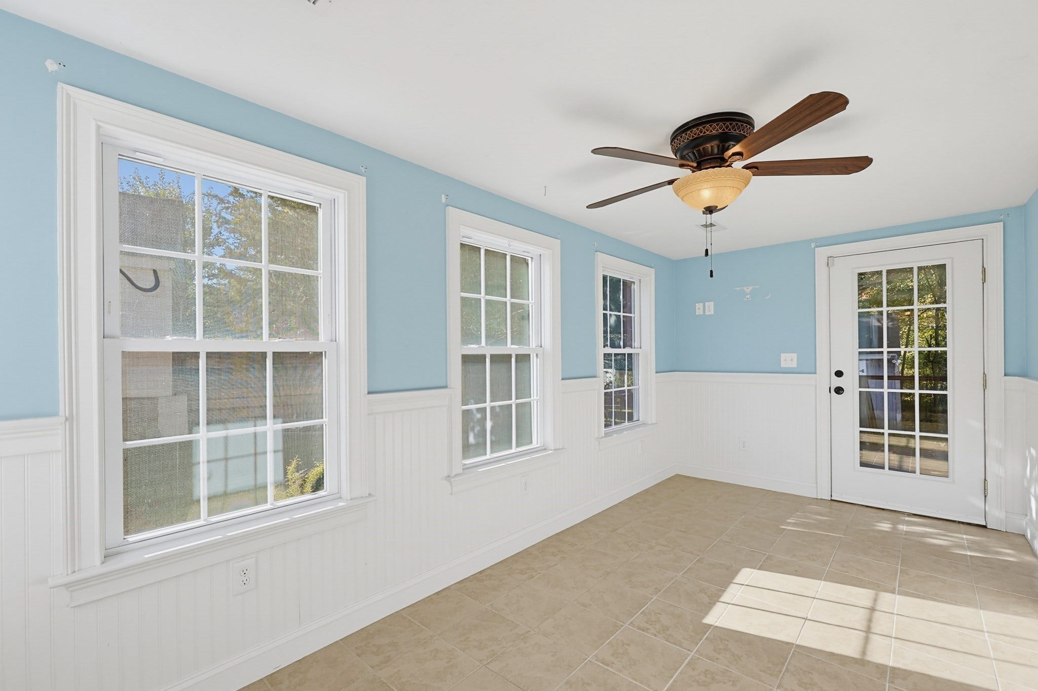 116 Lakeshore Dr, Blackstone, MA Photo #23