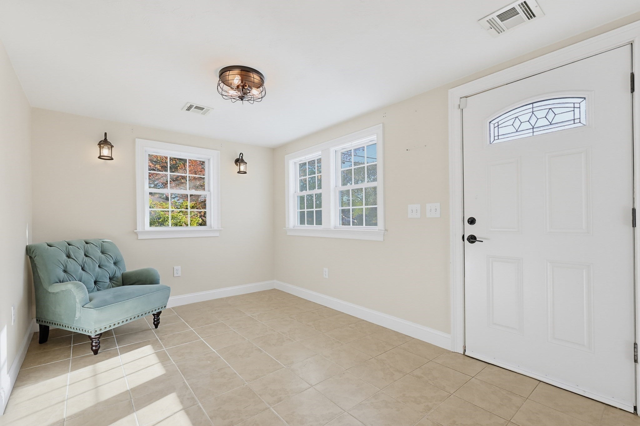 116 Lakeshore Dr, Blackstone, MA Photo #6