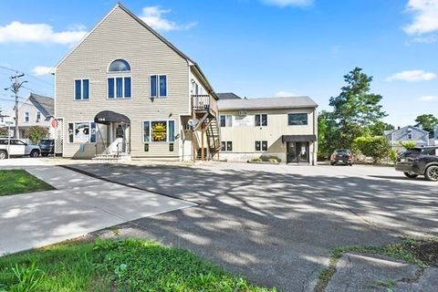 Photo of 194 Rockdale Ave #1L, New Bedford, MA 02740 (MLS # 73333923) Photo of 194 Rockdale Ave #1L, New Bedford, MA 02740 (MLS # 73333923)