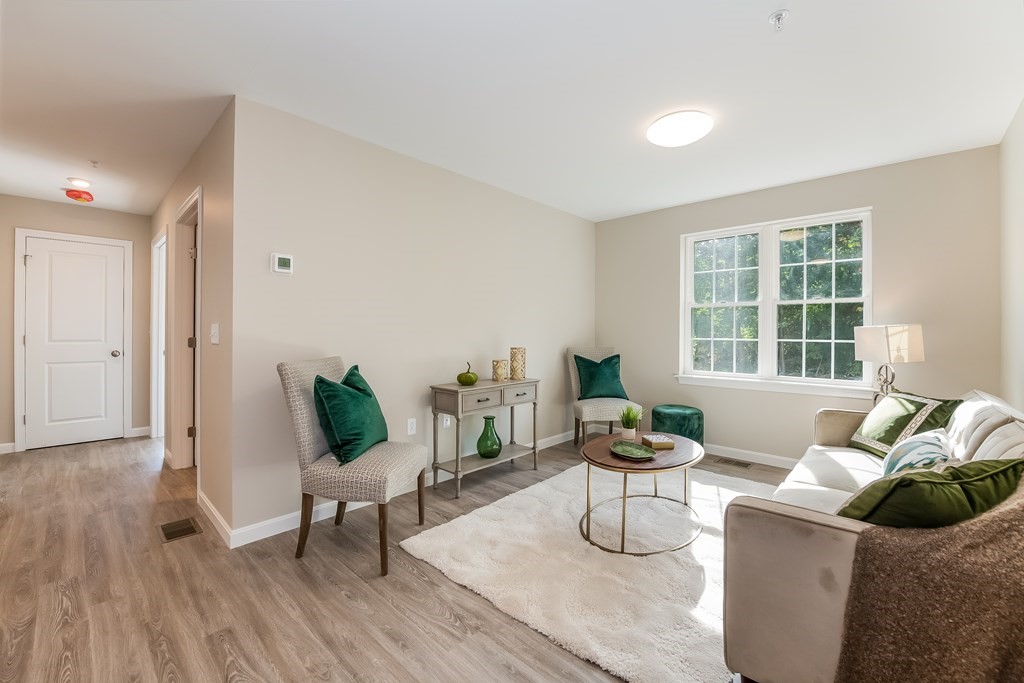 351 Summer Street 10