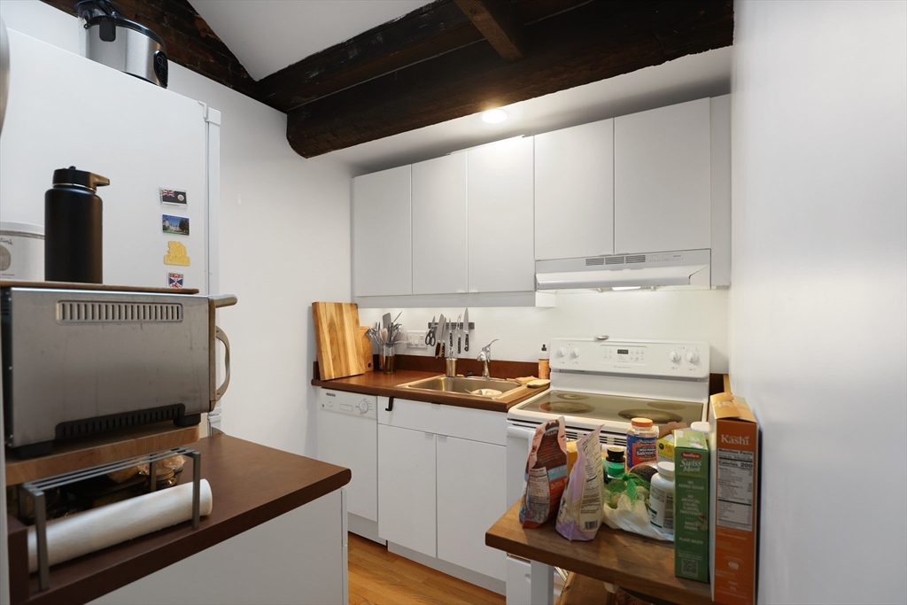 101 W. Springfield St 4