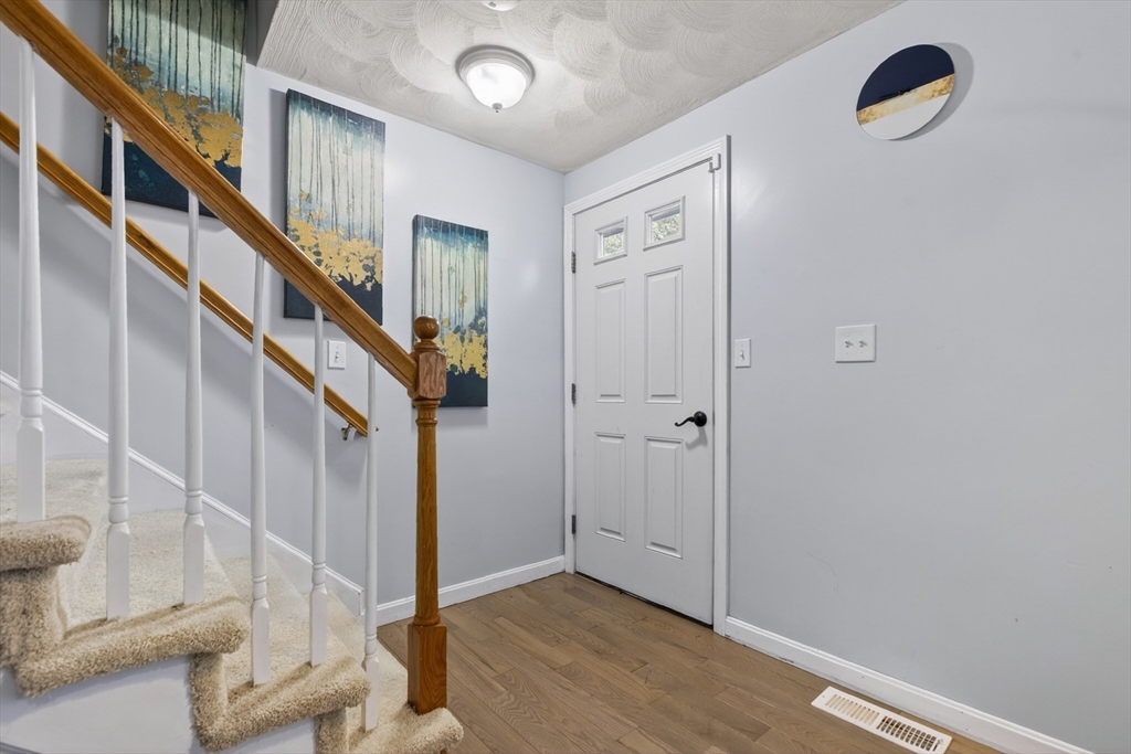 59 Nevins Rd 59
