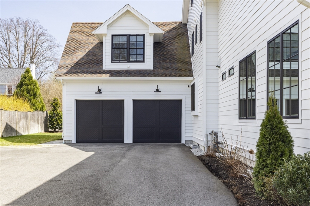 22 Eaton Rd