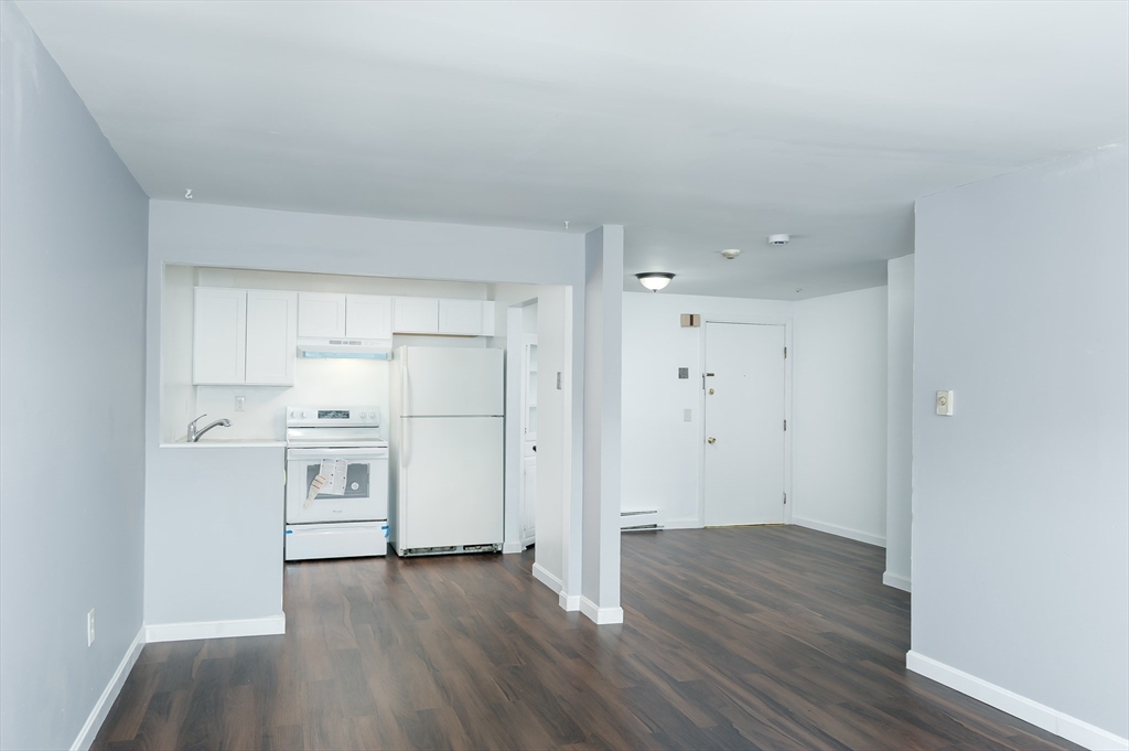 35 Berlin St 217