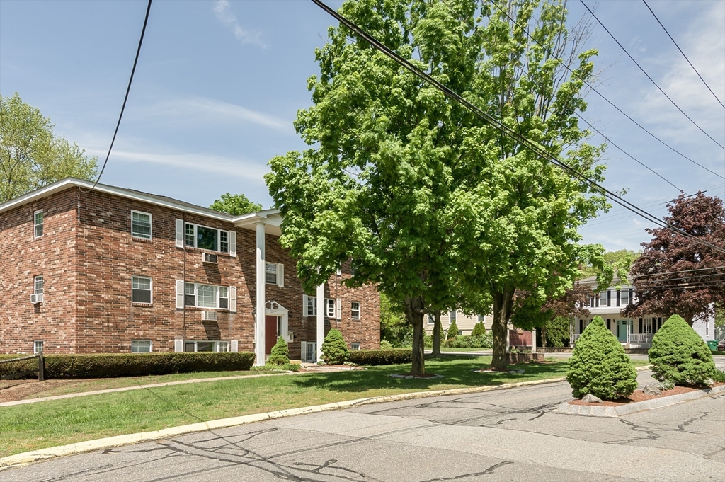 35 Berlin St 217