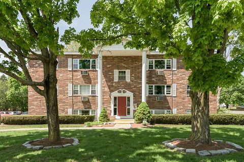35 Berlin St 217 Clinton MA 01510
