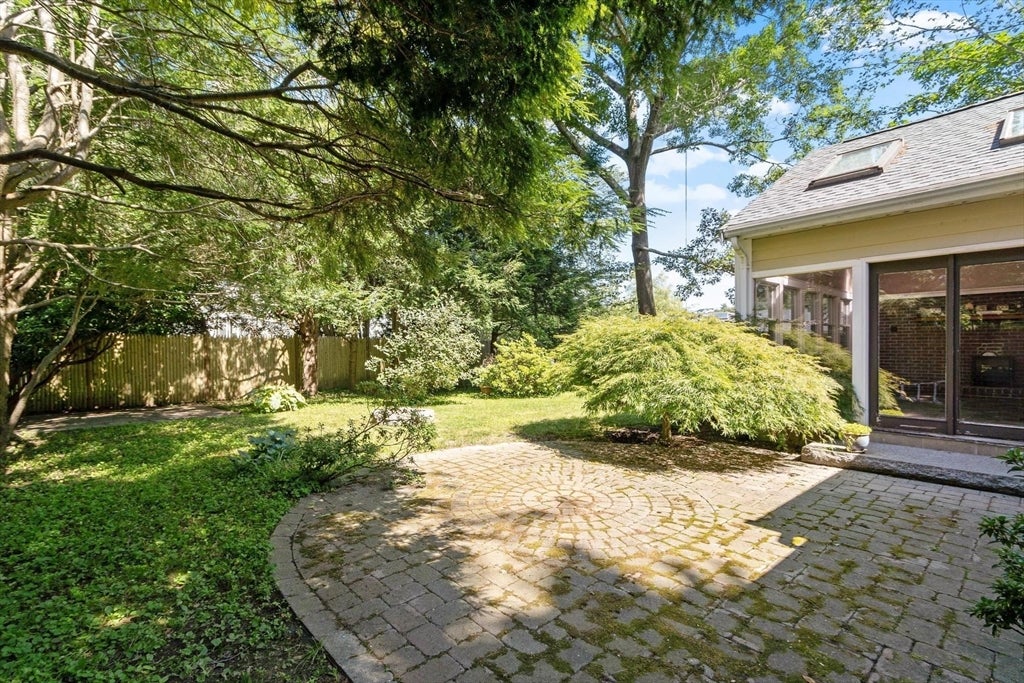 5 Hemlock Street
