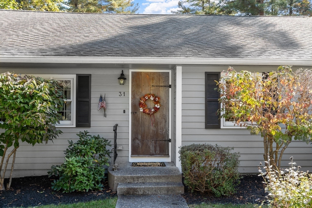 31 Mohawk Dr