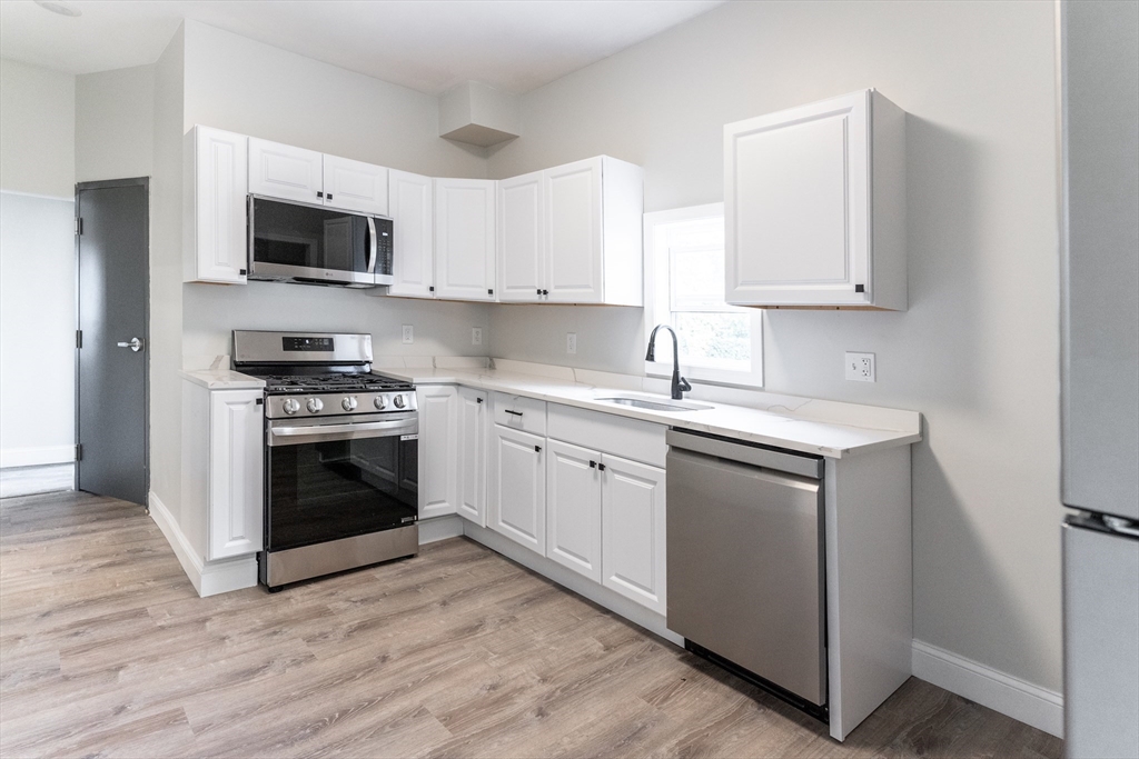 17-19 Bickerton St