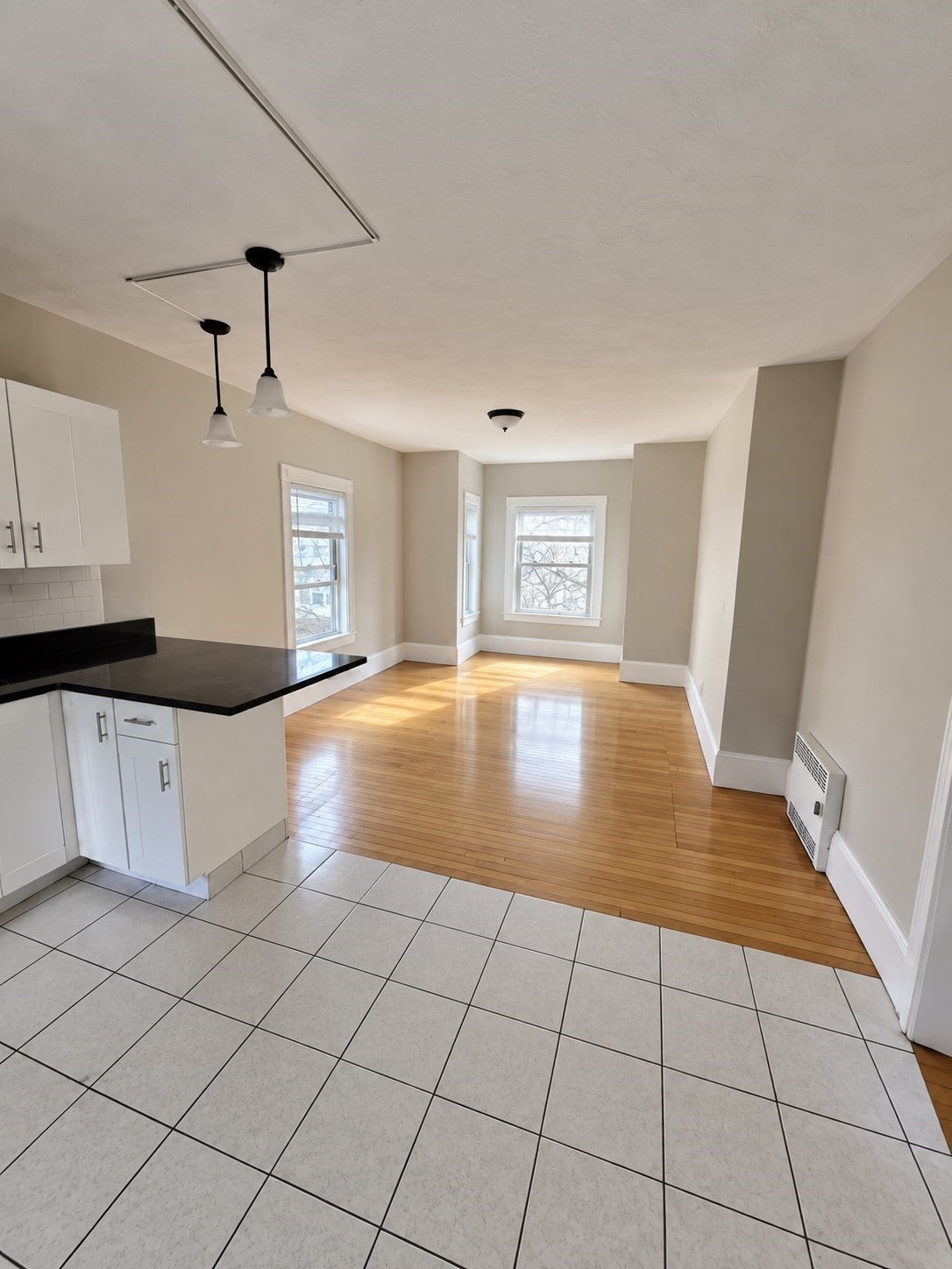 24 Washington Ave #2, Waltham, MA, 24 Washington Ave #2, Waltham, MA Photo #2