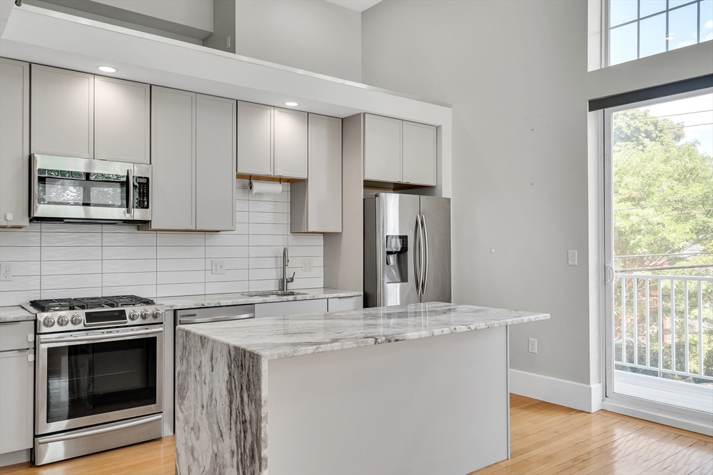 204 Spencer Ave 6