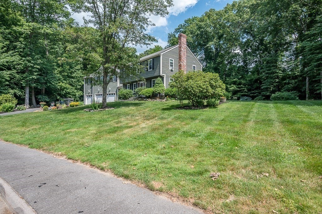 47 Houde St