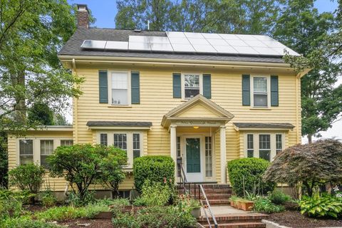 Photo of 9 Greenough St, Brookline, MA 02445 (MLS # 73440871)