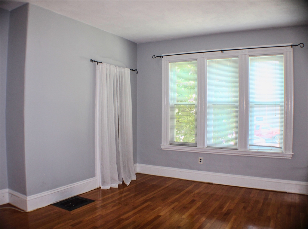 203-205 Salem St