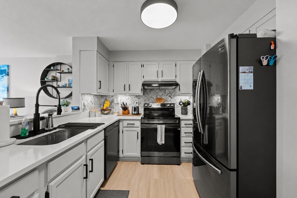 30 Chelsea St 501