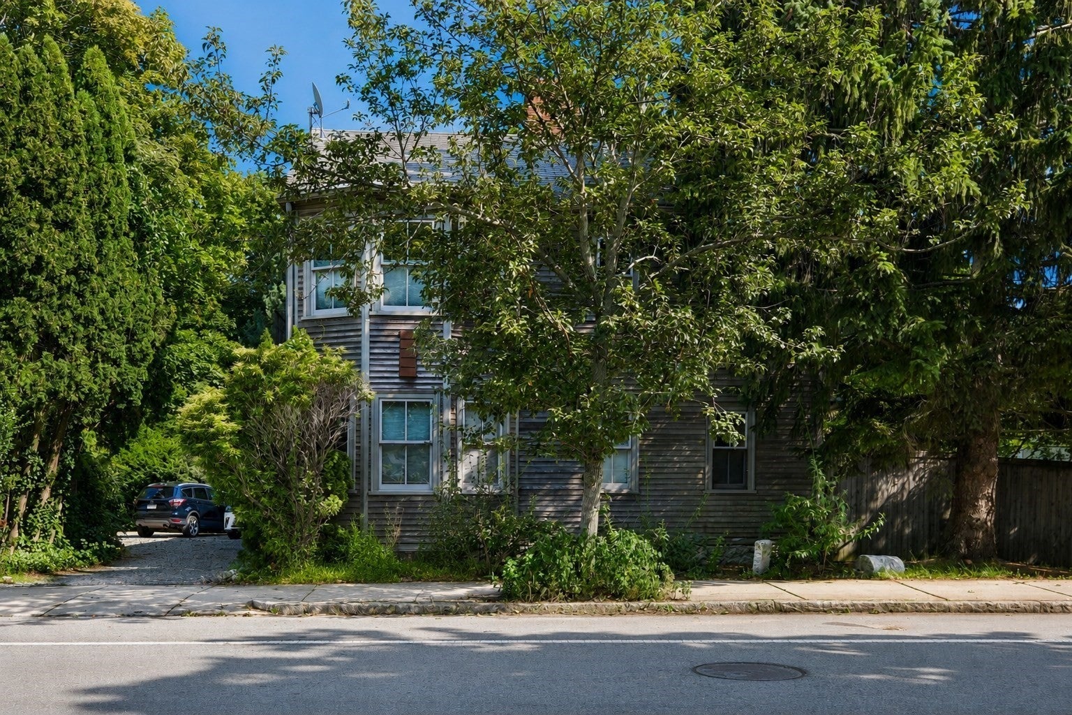 141 Hale St 2, Beverly MA 01915