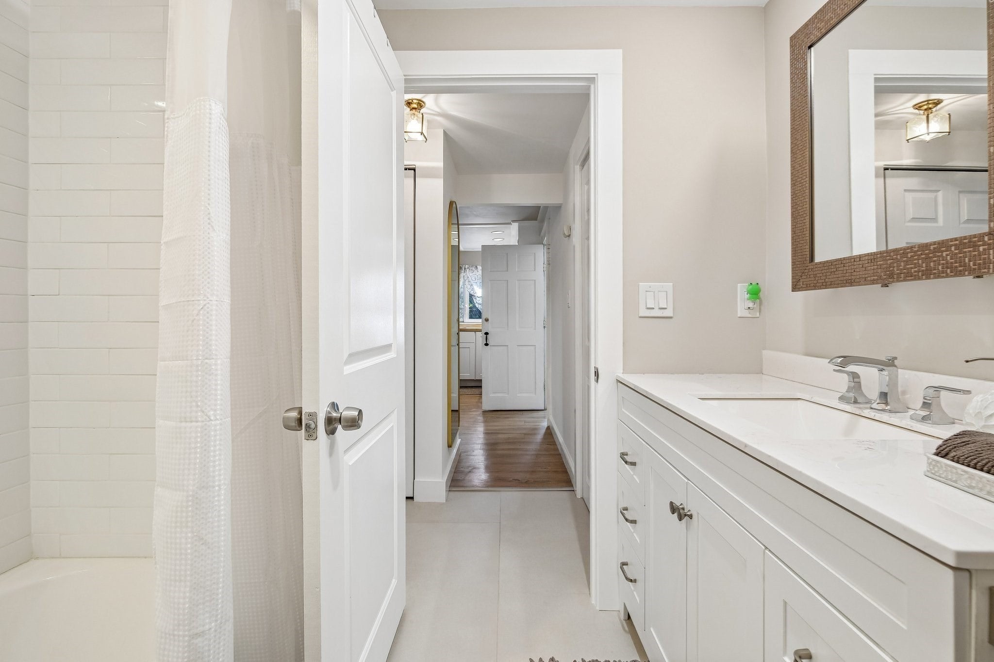 141 Hale St #2, Beverly, MA, 141 Hale St #2, Beverly, MA Photo #17