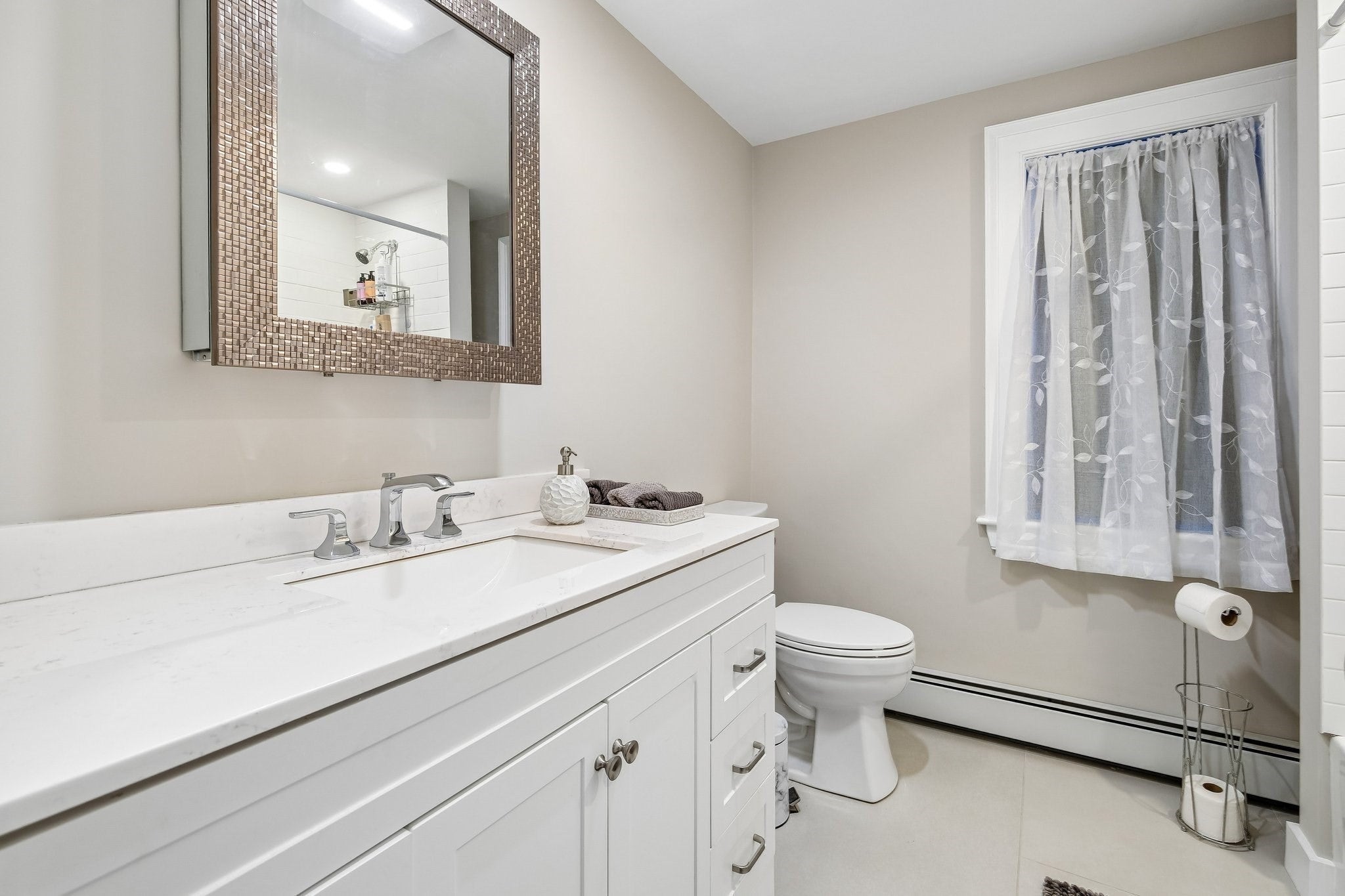 141 Hale St #2, Beverly, MA, 141 Hale St #2, Beverly, MA Photo #15