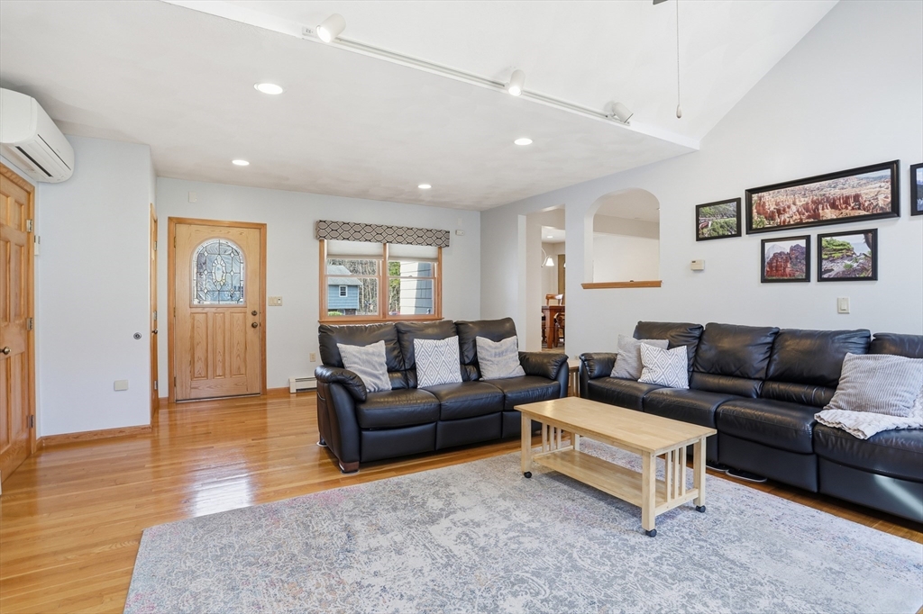 110 Starr Ave