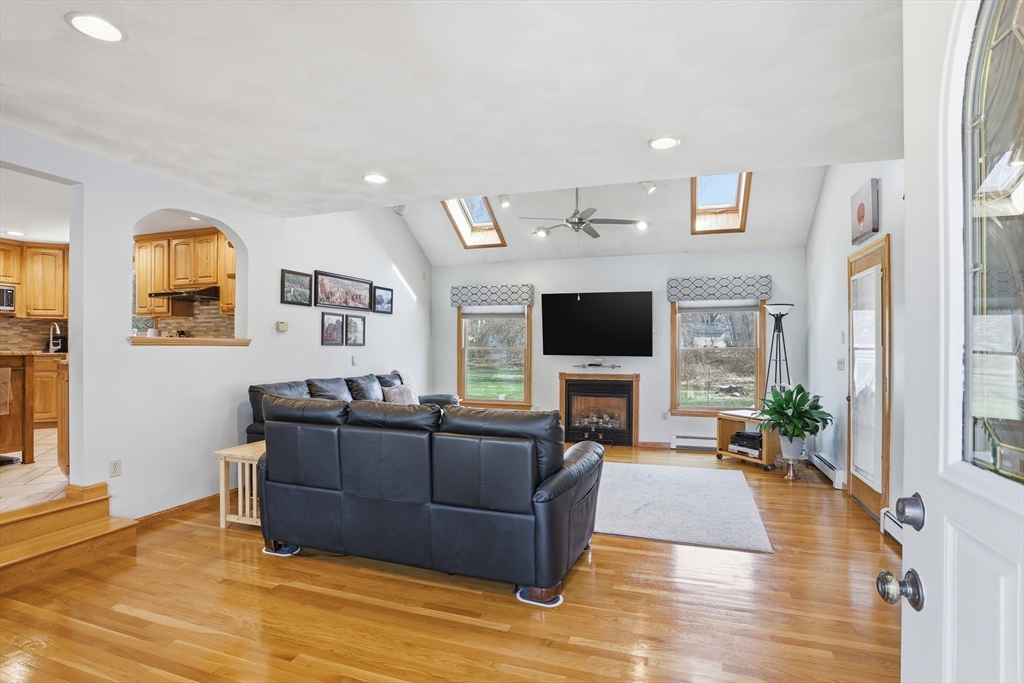 110 Starr Ave