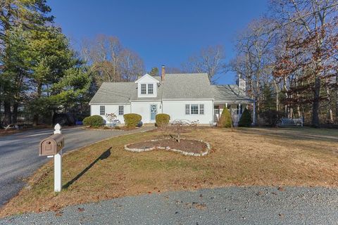 30 Flicker Ln Barnstable MA 02648