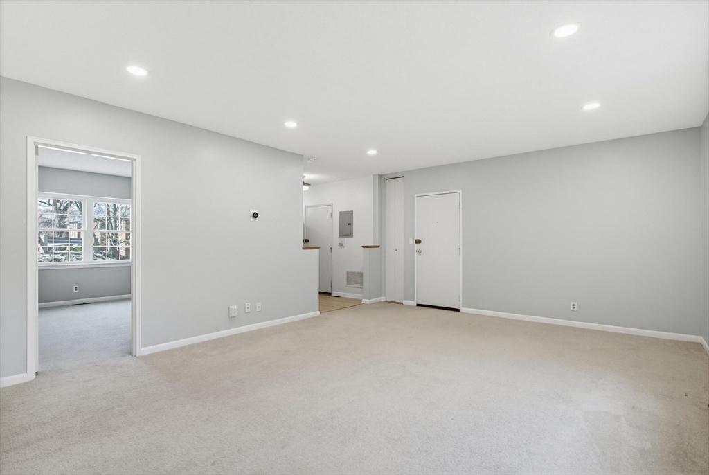 128 Lake Shore Rd. 1