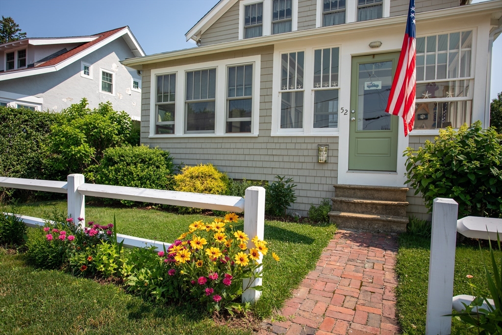 52 Wachusett Rd