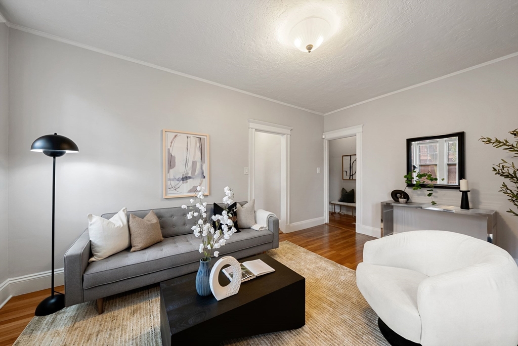 2 Crawford St 7