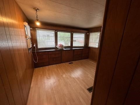 261 Newbury 123 C