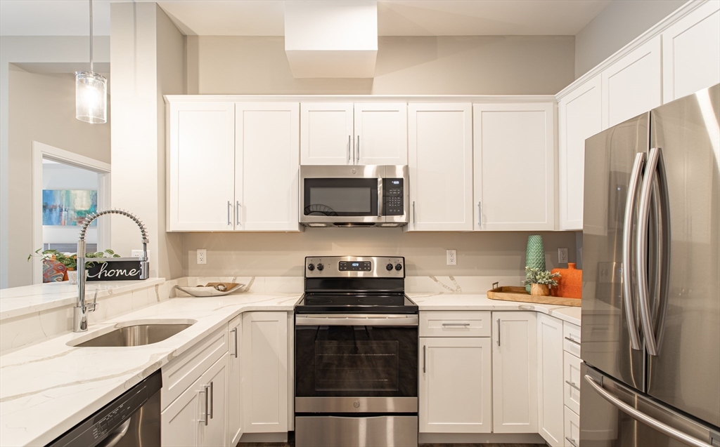 2 Broadway TWO-BED