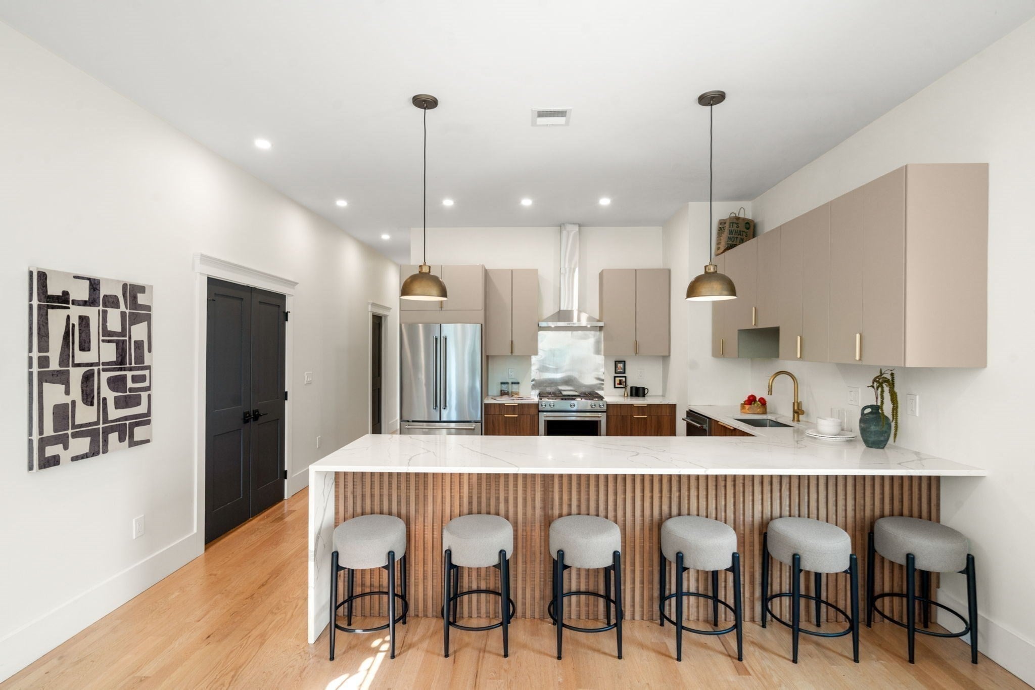 59 Highland RD #59, Brookline, MA, 59 Highland RD #59, Brookline, MA Photo #2