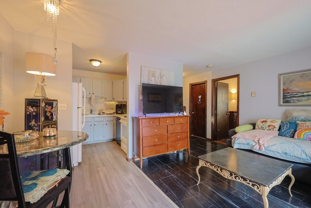 45 Cottage St. 3