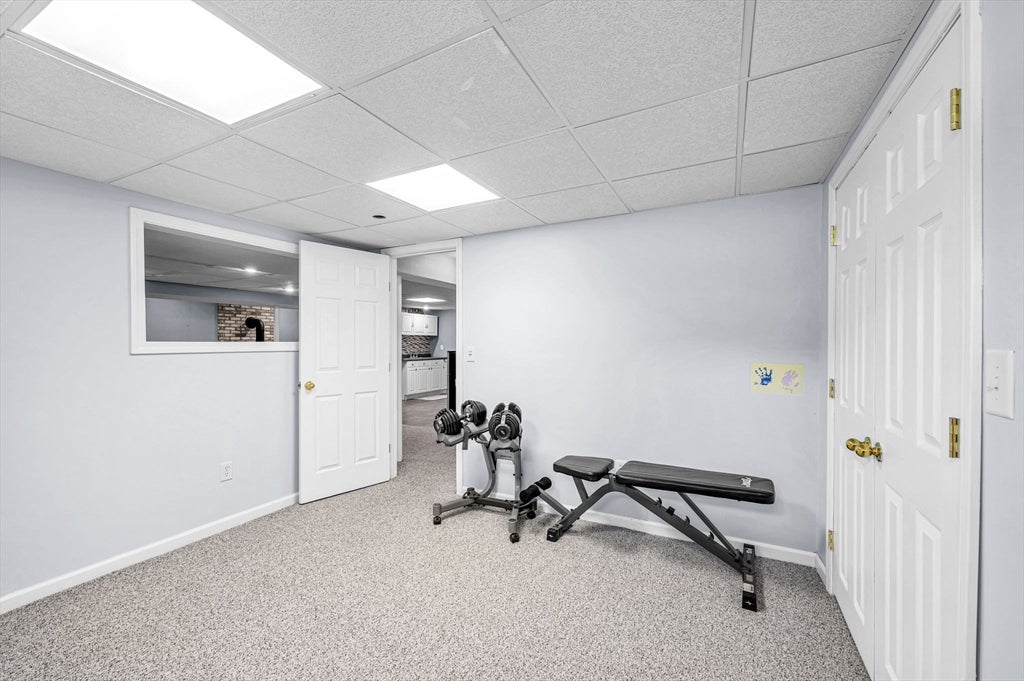 185 Clearwater Cir, Ludlow, MA Photo #31