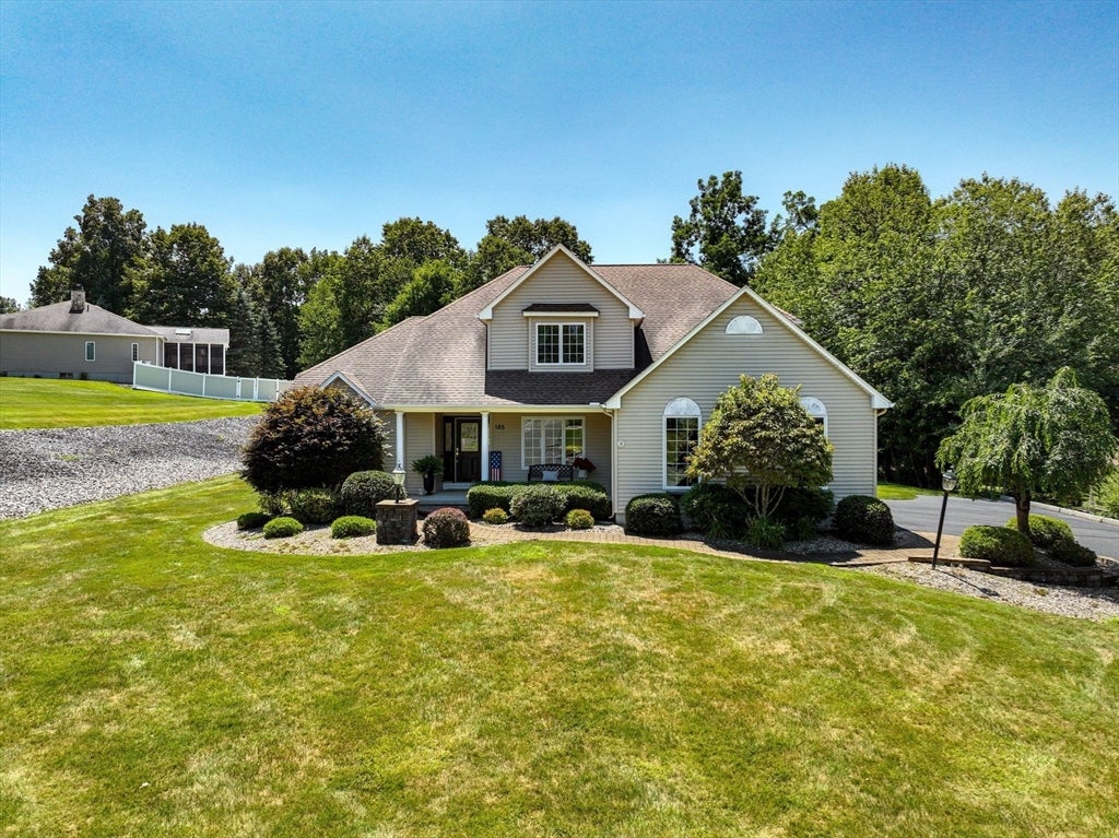 185 Clearwater Cir, Ludlow, MA Photo #2