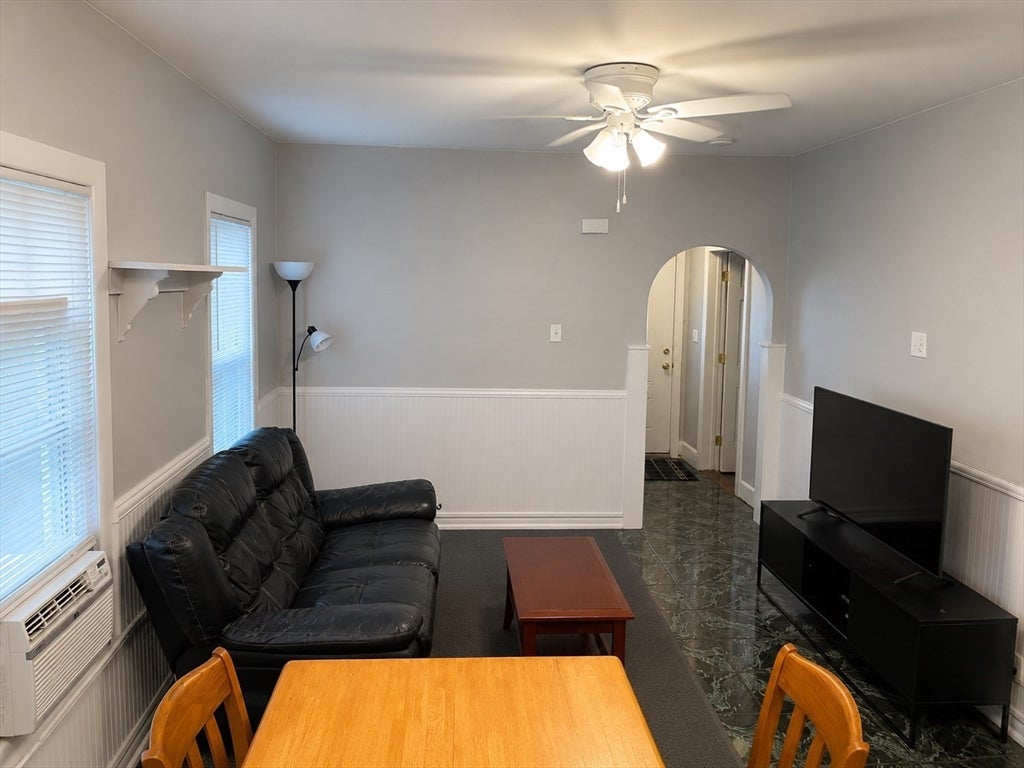 40 Kelvin St #1, Everett, MA Photo #4